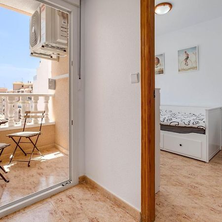 A Bright And Cozy Apartment Right Next To The Sea Torrevieja Kültér fotó