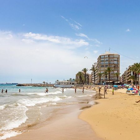 A Bright And Cozy Apartment Right Next To The Sea Torrevieja Kültér fotó